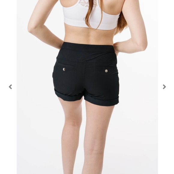 Woman's shorts by Zyia - Picture 2 of 7